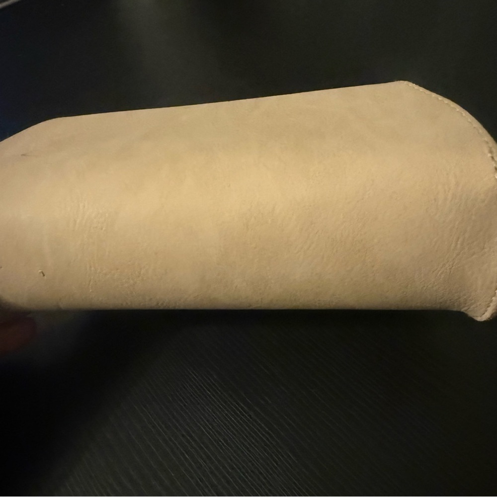 CHLOE Beige Semi Soft Sunglasses Case *Newest Style* EUC - Picture 5 of 7